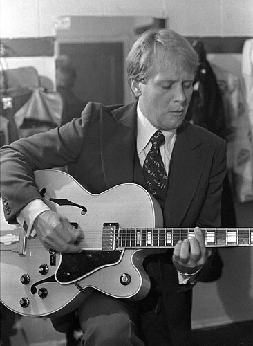 Martin_Mull